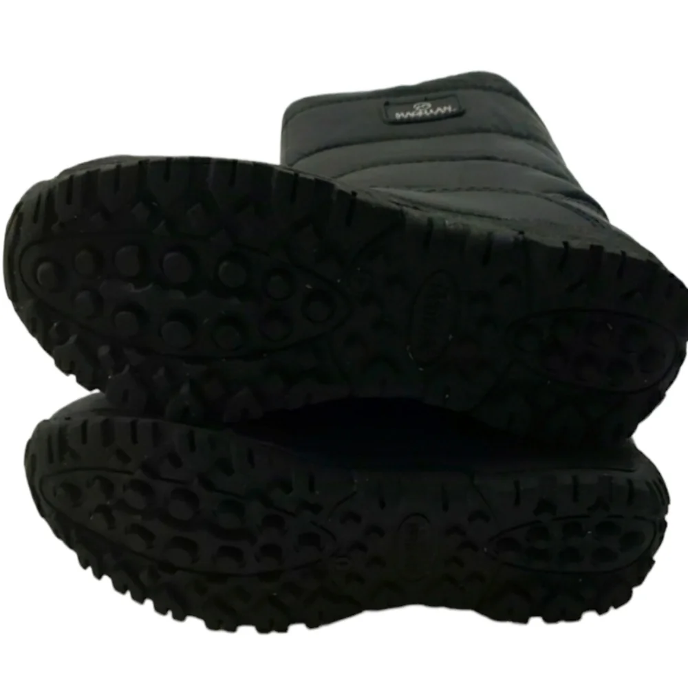 Magellan~Boot's Size 4~Black